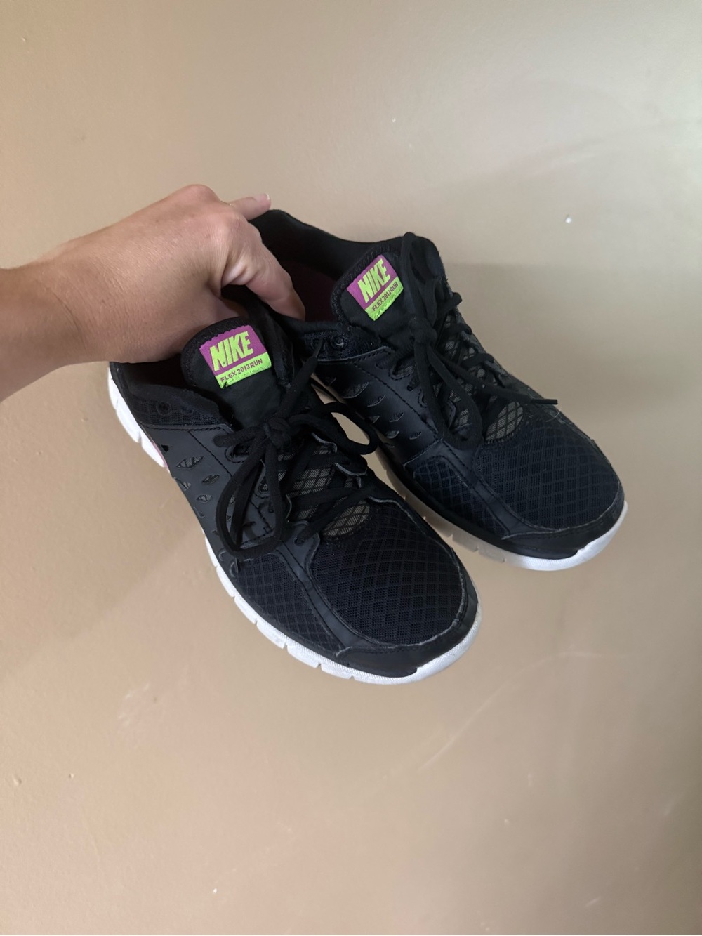 Nike Women’s Flex Run size 8